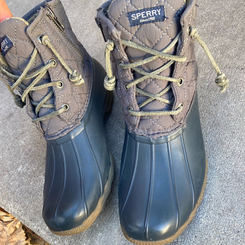 Sperry Ducks Boots in Dark Blue and Charcoal